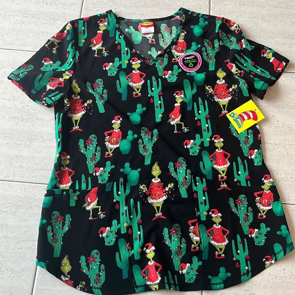 NWT Scrub top Christmas The Grinch